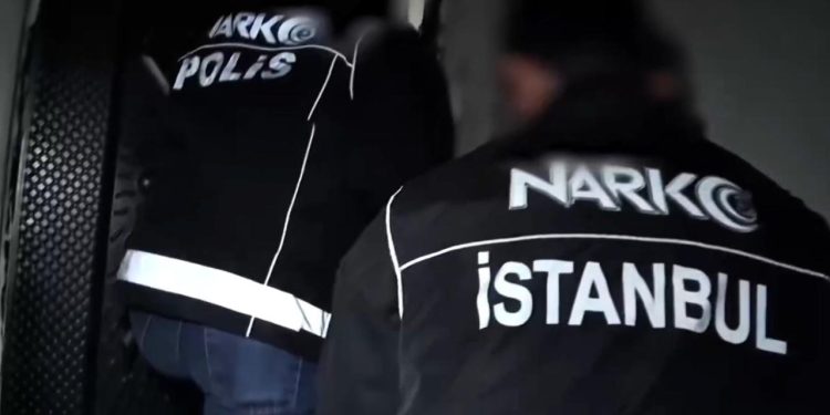 3 ilde zehir taciri 54 kişi gözaltına alındı