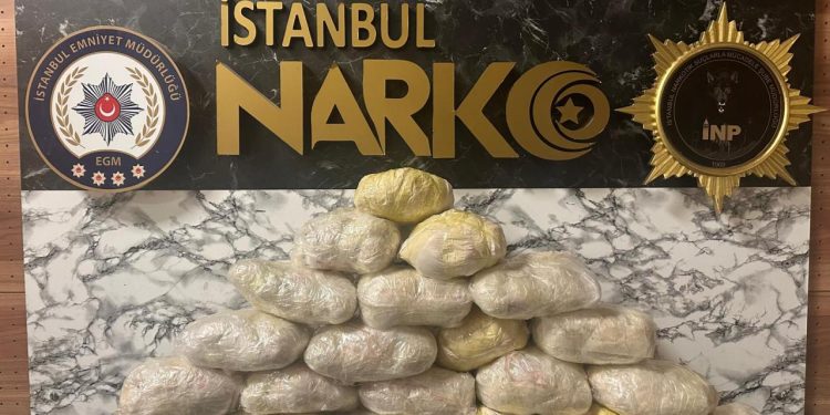 Otomobilde 21 kilo 600 gram eroin ele geçirildi