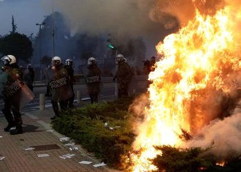 Uluslararası Af Örgütü: Yunanistan’da polis protestoculara karşı aşırı güç kullanıyor