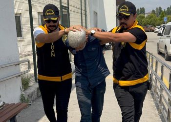 25 yıllık cezası bulunan firarinin çarşı gezintisi yarım kaldı