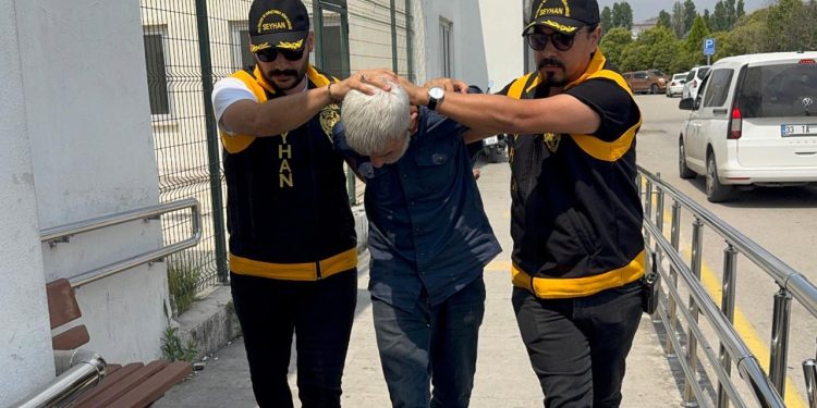25 yıllık cezası bulunan firarinin çarşı gezintisi yarım kaldı
