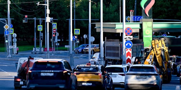 Rusya’nın Novorossiysk şehrinde benzin bitti