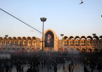 İran’ın eski lideri Hamaney için Tahran’da cenaze namazı kılındı