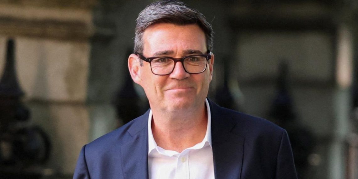 İngiltere’nin yeni Başbakanı Andy Burnham oldu
