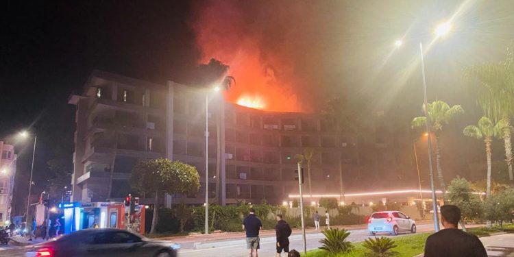 Antalya’da otel yangını