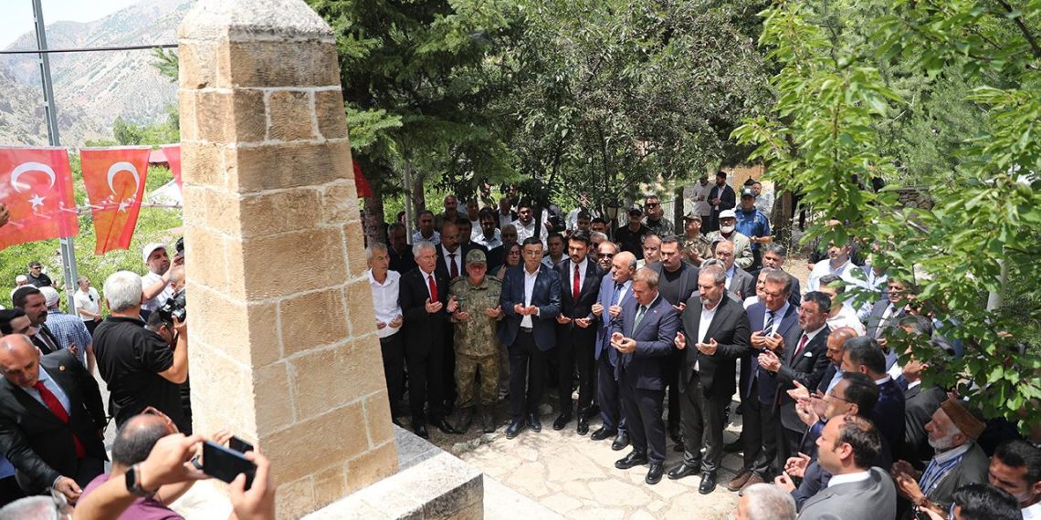 Başbağlar Katliamı’nın 33. yılında şehitler törenle anıldı