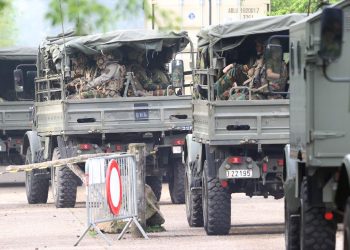 Belçika ordusu, personel ihtiyacını karşılamak için sağlık kriterlerini gevşetme kararı aldı