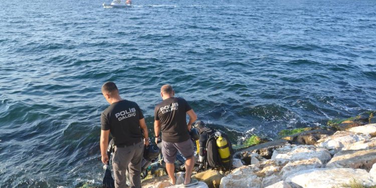 Aydın’da dalgalara kapılan 12 kişiden 3’ü boğuldu