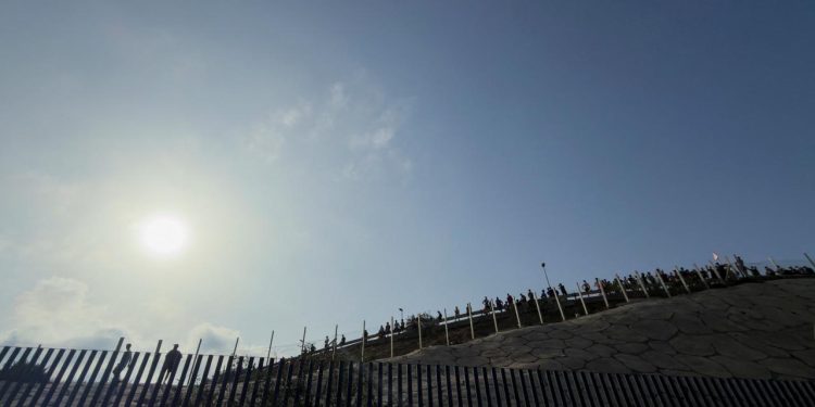 AB’den Ceuta’daki düzensiz göç girişimine karşı İspanya’ya destek mesajı