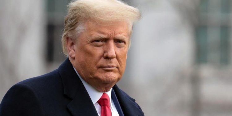 Trump, İran’a yönelik saldırıların süreceğini ve anlaşmanın mümkün olduğunu belirtti