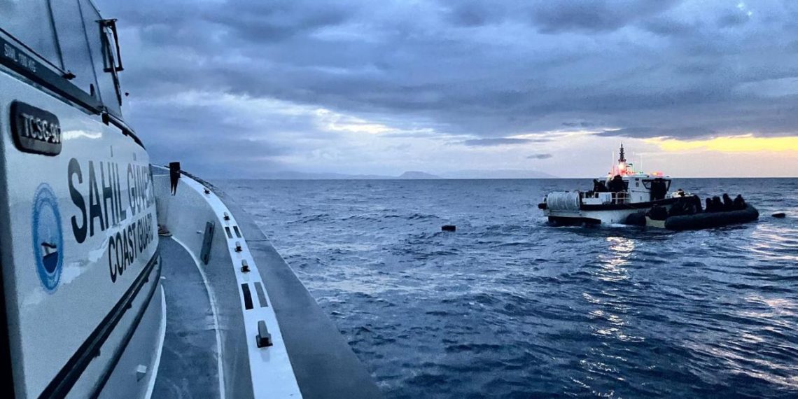 İzmir’de 89 düzensiz göçmen yakalandı