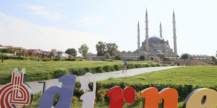 Selimiye Camii’ne ziyaretçi akını: 5 ayda 2 milyon kişi