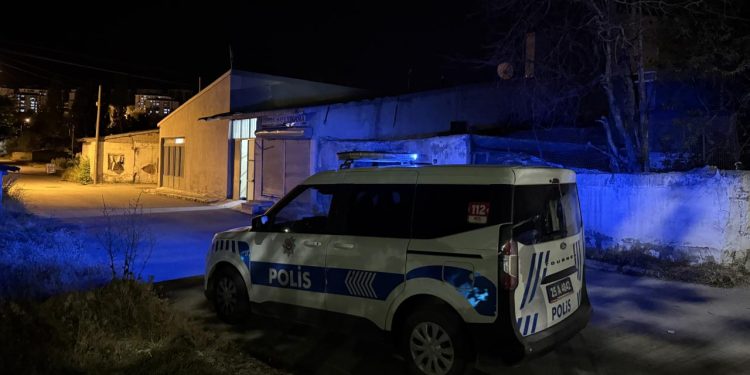 Erzurum’da mahallelinin desteğiyle 10 düzensiz göçmen yakalandı