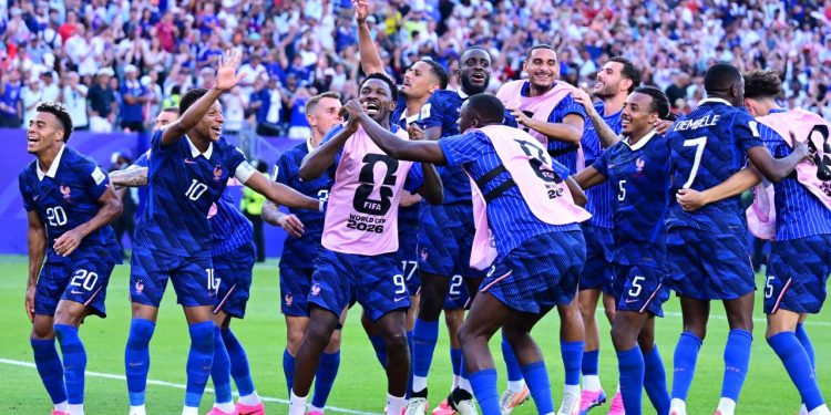 Fransa, Mbappe ile çeyrek finalde