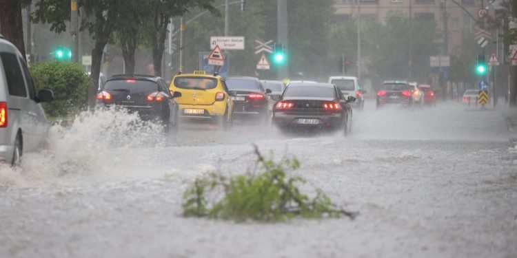 Orta Karadeniz için kuvvetli sağanak uyarısı