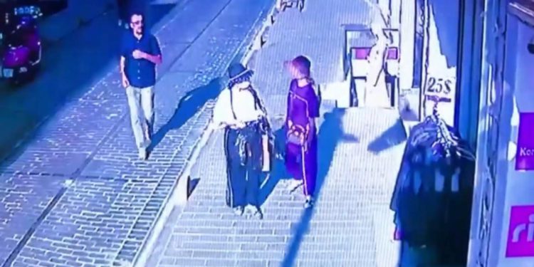 Turistleri soyan iki çocuğun 287 suç kaydı çıktı