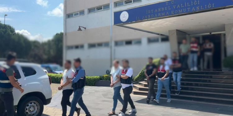 26 ilde göçmen kaçakçılığı operasyonu: 57 gözaltı