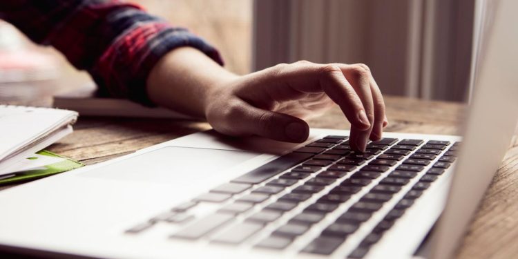 İnternet kesintileri ‘ayıplı hizmet’ sayıldı