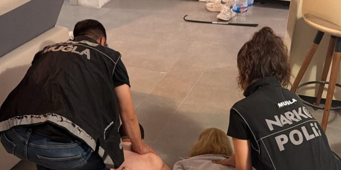 Interpol tarafından kırmızı bültenle aranan zanlı yakalandı
