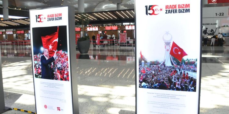 İstanbul Havalimanı’nda ‘Hafıza ve Hatıra 15 Temmuz’ fotoğraf sergisi açıldı
