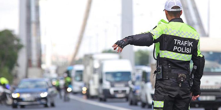 İstanbul’da yarın bazı yollar trafiğe kapatılacak