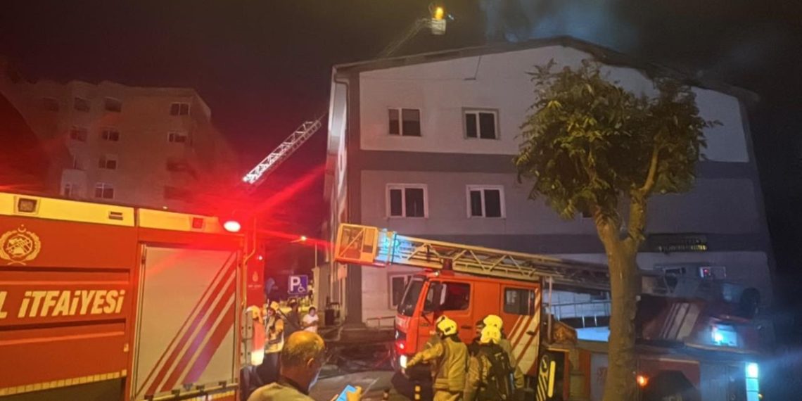 Cerrahpaşa Diş Hekimliği Fakültesi binasında yangın