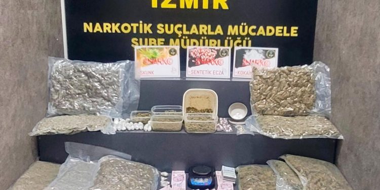 Zehir tacirlerine dağıtılacak uyuşturucular ele geçirildi