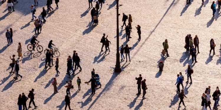 AB nüfusu 2029'dan itibaren azalacak