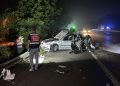 Tır arızalanan otomobile çarptı: 1 ölü