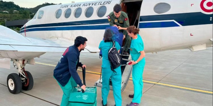 Mehmetçik, acil organ nakli bekleyen hasta için havalandı