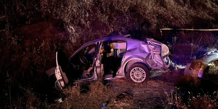 Şanlıurfa’da otomobil şarampole devrildi: 3 ölü, 1 yaralı