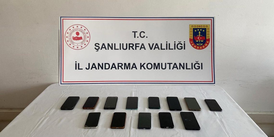 Ehliyet sınavında usulsüzlüğe geçit yok: 5 joker aday tutuklandı