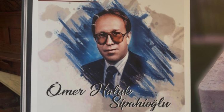 Şehit Türk diplomata Atina’da anma töreni
