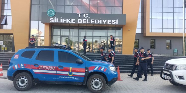 Silifke Belediyesine yönelik soruşturmada CHP’li meclis üyesi tutuklandı