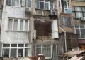 Deprem oldu zannetiler, odanın duvarı yıkıldı