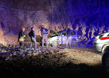 Uçuruma yuvarlanan cipteki 2 kişi öldü, 1 kişi yaralandı