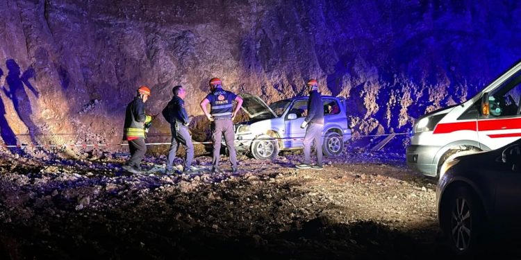 Uçuruma yuvarlanan cipteki 2 kişi öldü, 1 kişi yaralandı