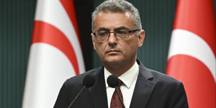 KKTC Cumhurbaşkanı Erhürman, hastaneye kaldırıldı