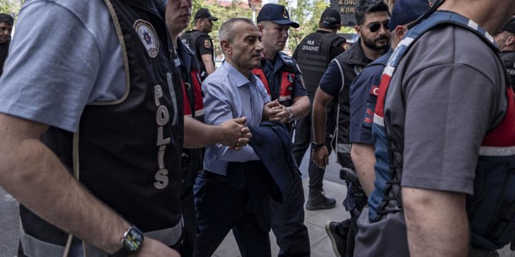 Gülistan Doku soruşturmasında eski Tunceli Valisi Sonel farklı suçlardan da tutuklandı