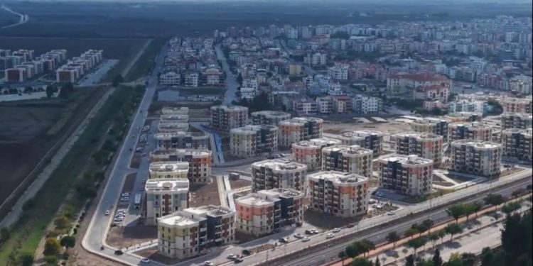 Asrın inşasında Adana’da 12 bin 73 konut ve köy evi inşa edildi