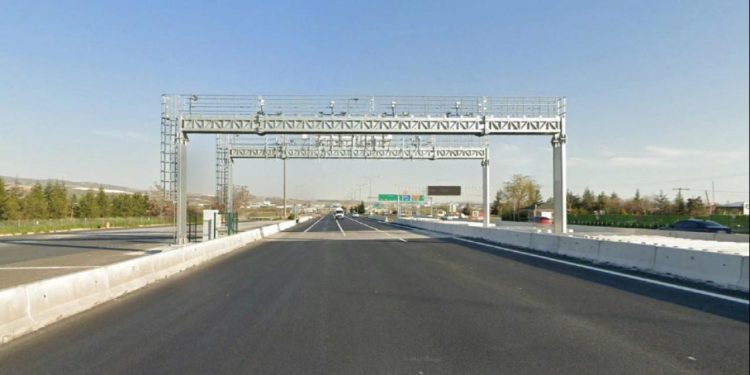 Kara yollarında eski gişeler kaldırılıyor