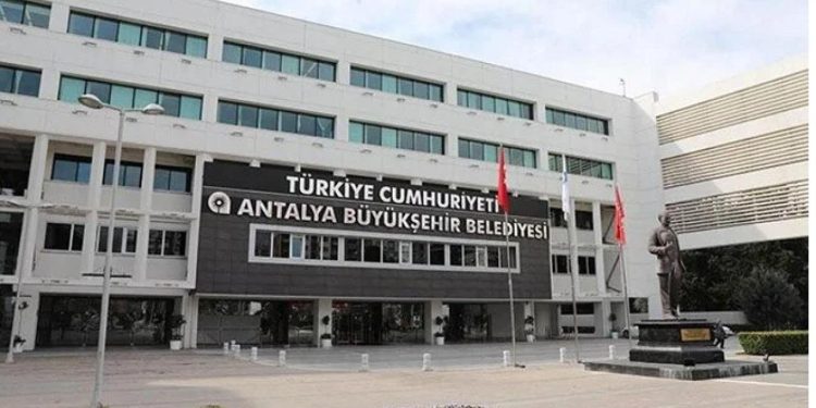 Antalya Büyükşehir Belediyesine yönelik soruşturmada 2 kişi gözaltına alındı