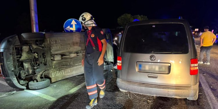 Çankırı’da 2 hafif ticari araç çarpıştı: 9 yaralı