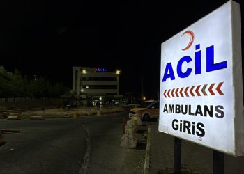 Diyarbakır’da eşini silahla öldüren kişi çocuğunu alarak kaçtı