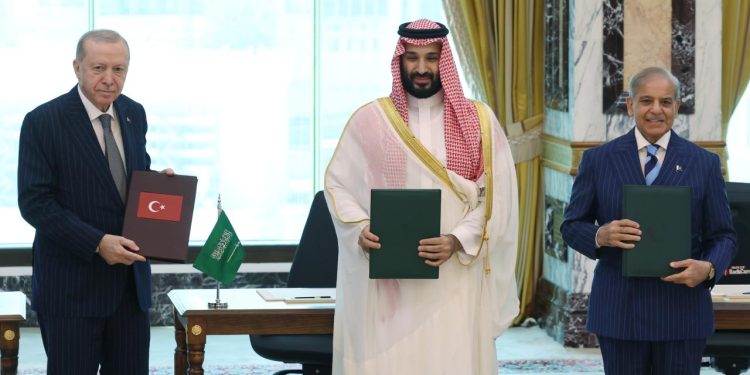 Türkiye, Suudi Arabistan ve Pakistan’dan Mekke Savunma Anlaşması