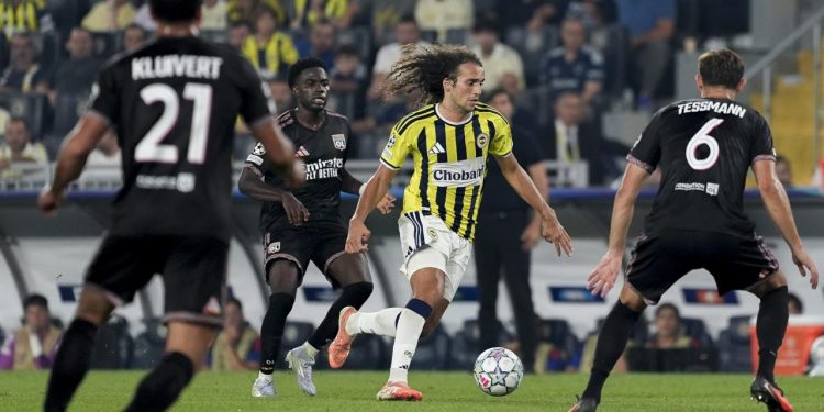 Fenerbahçe, Şampiyonlar Ligi için sahaya çıkacak