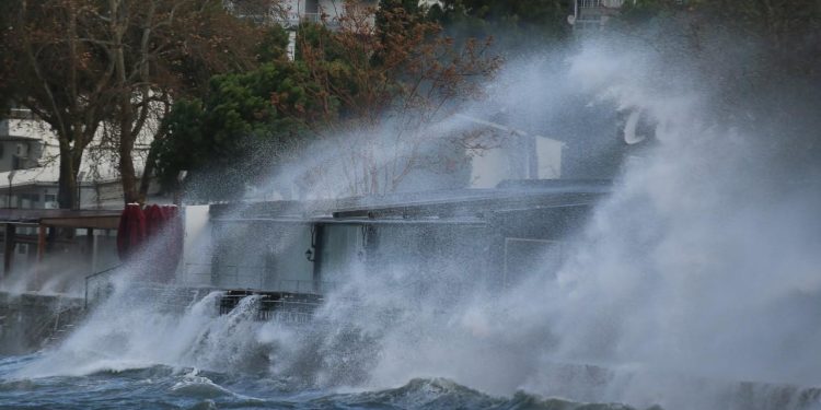 Marmara ve Ege Denizi için fırtına uyarısı