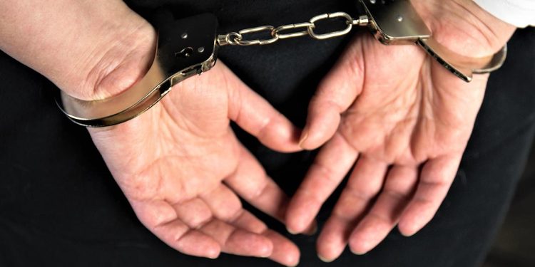 İstanbul merkezli kurşunlama operasyonu: 8 gözaltı