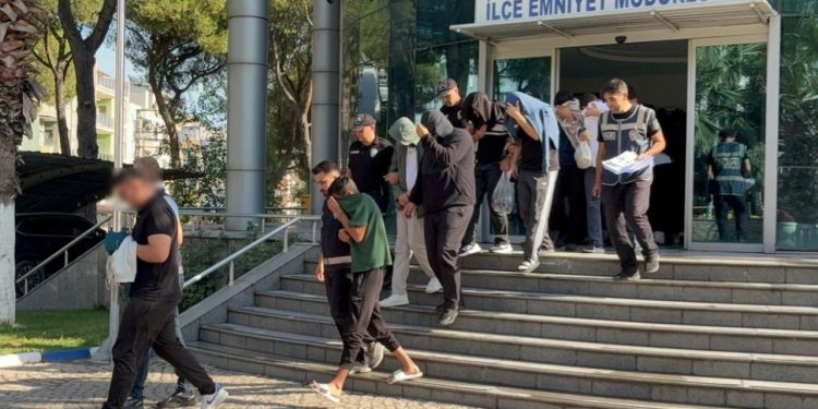 Manisa merkezli 5 ilde suç örgütü operasyonu: 36 şüpheli tutuklandı