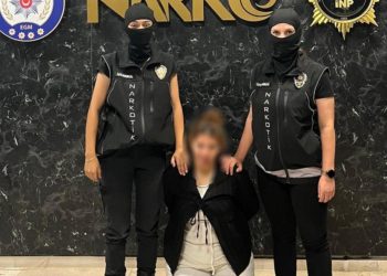 Kırmızı bültenle aranan uyuşturucu şüphelisi İstanbul’da yakalandı